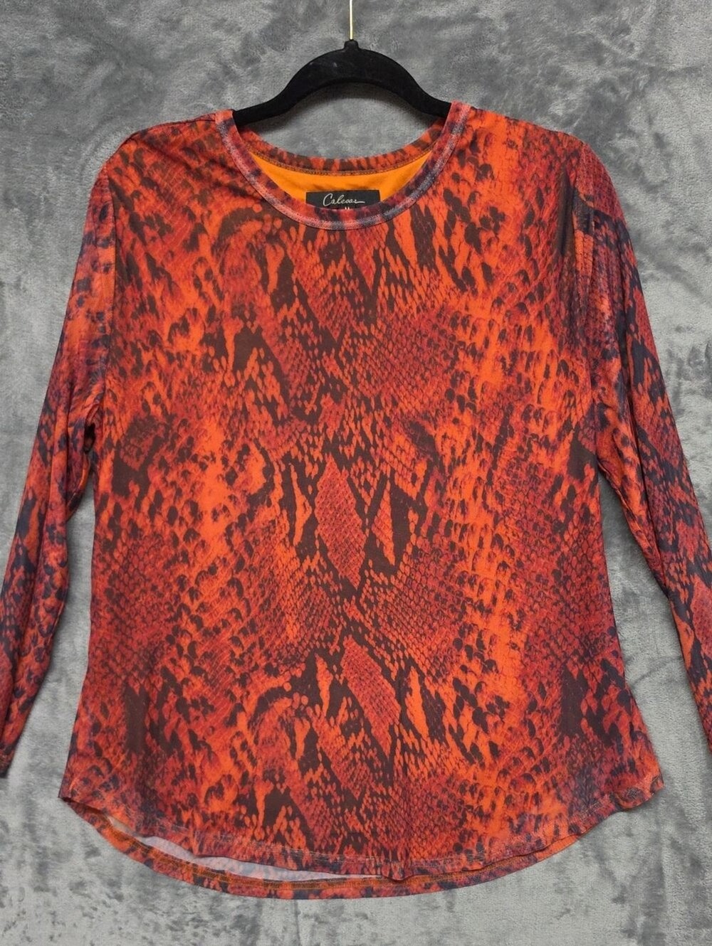 Calessa Orange & Red Snake-Print Long Sleeve Tee sz Medium